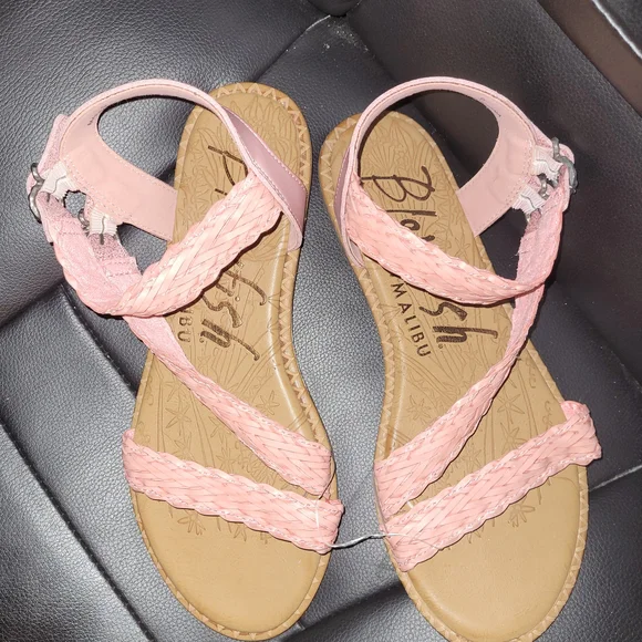 Blowfish Pink Strappy Sandals for Casual Comfort - Picture 1 of 4